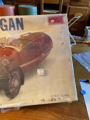 Academy Minicraft 1935 Morgan Super Sport Three-Wheeler “Mog” Sealed 1/16 kit