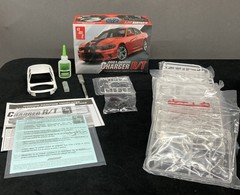 AMT AMT1323M 2021 Dodge Charger RT Model Kit 1:25 New Open Box