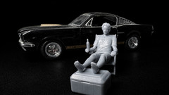 Lawn Chair w Beer for car show diorama