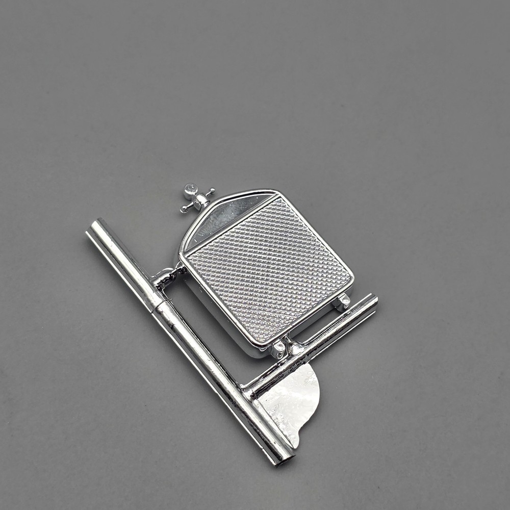 Monogram 1/24 Black Widow Hot Rod Parts Kitbash Chrome Radiator Shell #21