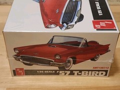 NEW AMT 1:25 1957 FORD THUNDERBIRD T-BIRD CONVERTIBLE 3-in-1 MODEL KIT AMT1397