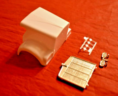 Revell Kenworth W-900 Aerodyne Hood and Grille Parts 1/25