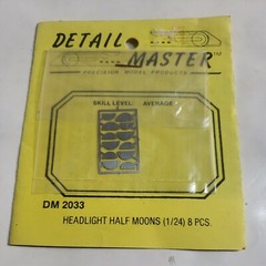 Detail Master 2033 1/24-1/25 Headlight Half Moons