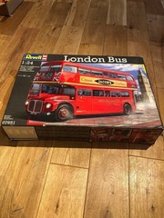 Revell 1/24 London Bus Model Kit – Unused / Unopened – Classic British Vehicle