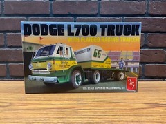 AMT 1/25 Scale Dodge L700 Truck w/Flatbed Racing Trailer Model Kit