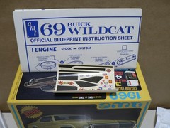 Vintage AMT 1969 Buick Wildcat 1/25 Model Kit Y916-200 New Open Box Parts