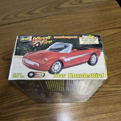Revell 1:25 New 2000 Ford Thunderbird Convertible Snap Together Model Kit NOS