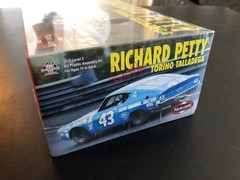 Polar Lights Richard Petty 1969 Ford Torino Talladega 1/25, New Factory Sealed