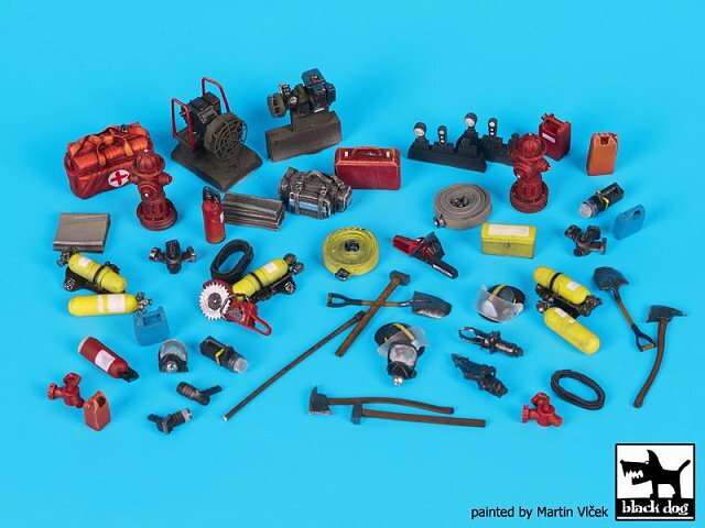 Black Dog 1/35 Firefighter’s Equipment & Accessories Set [Resin Diorama] T35144