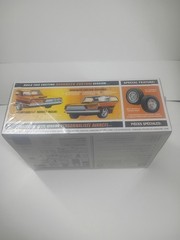 AMT 63 Chevrolet Impala SS Hardtop 1:25 Scale Plastic Car Model Kit SEALED