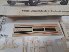 Monogram 1/24 – 1969 CAMARO Z-28 – Model Kit – 2220 – New in Box – 1977