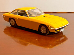 Fantastic Minichamps 1968 Lamborghini Islero Diecast Model Car 1:43