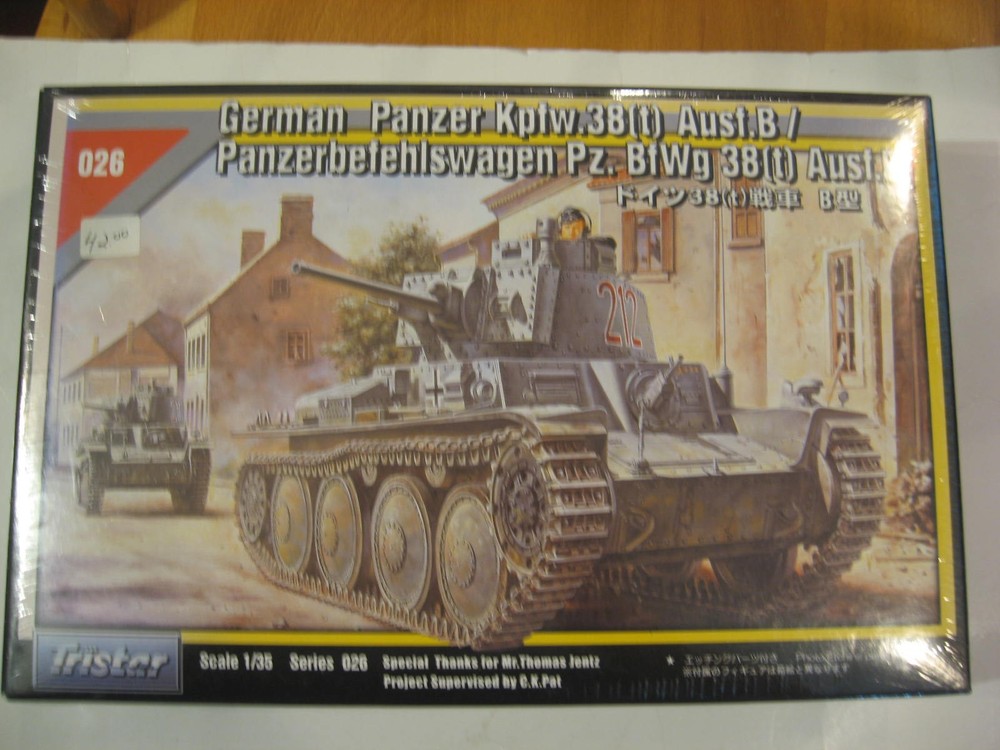 TRISTAR 1/35 SCALE–GERMAN PANZER Kpfw.38{t} Ausf.B/—FACTORY SEALED–FREE SHIP