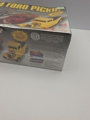 Sealed Lindberg Ford 1934 Pick Up Model Truck 1/25 Scale Sealed