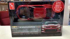 AMT 1020 2016 Camaro SS 1/25 model kit