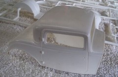 1:25 Revell 87-7605 Awesome 1932 Ford 3 window coupe molded in white plastic 96