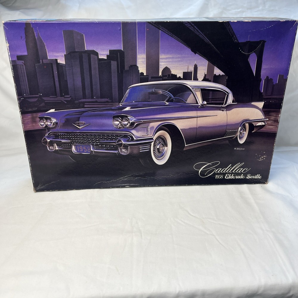 IMEX ARII 1958 Cadillac Eldorado Seville Hard Top 1/24 Model Kit 31003-2400