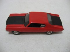 Monogram Red/Black 1970 Chevelle Malibu SS 454 1/25 Scale Built Model Kit #2268