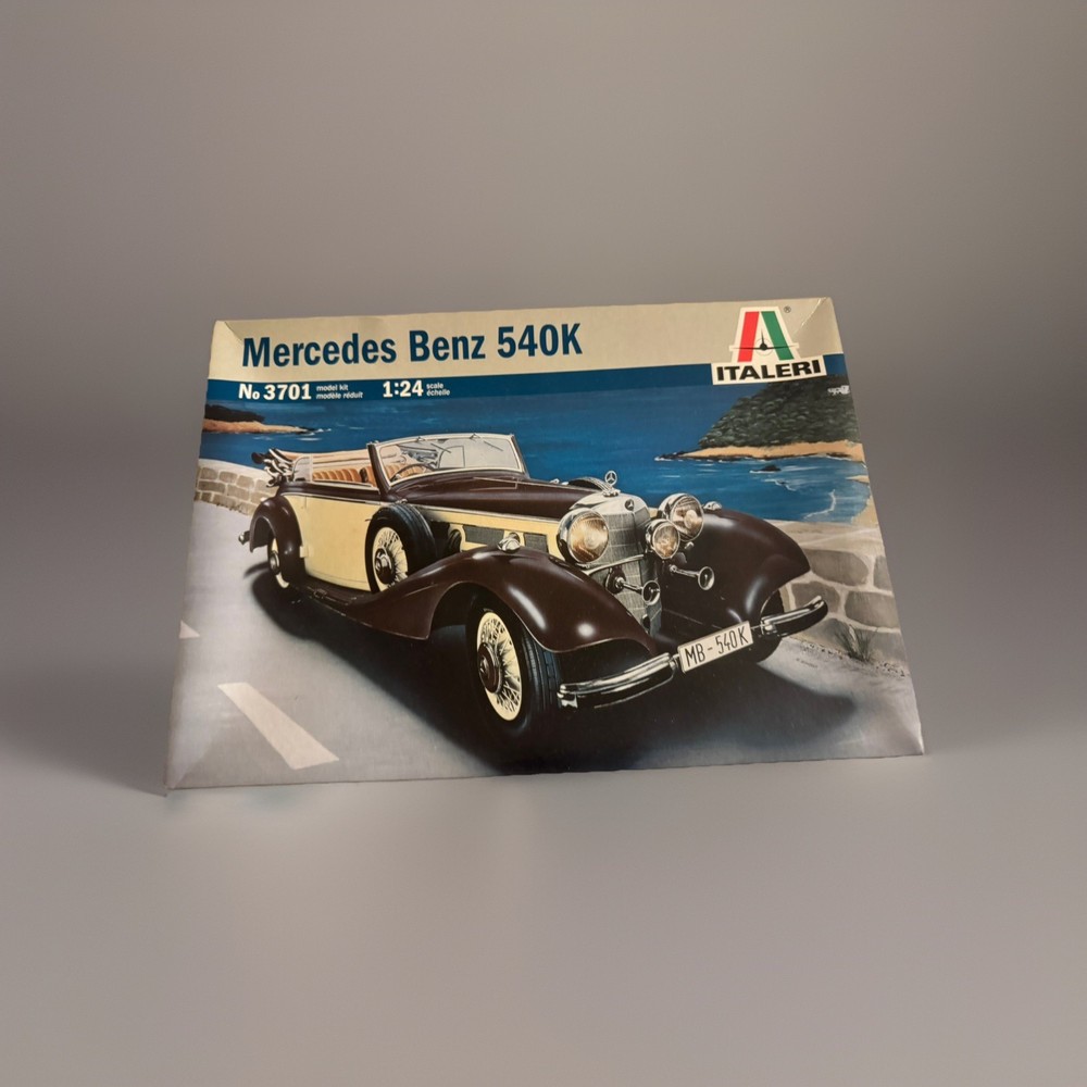 1/24 MERCEDES BENZ 540K SCALE MODEL CAR BY ITALERI 3701