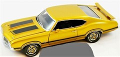 Oldsmobile 442 OLDS Built Muscle Race Classic Car Model Hot Rod Carousel GO1 24