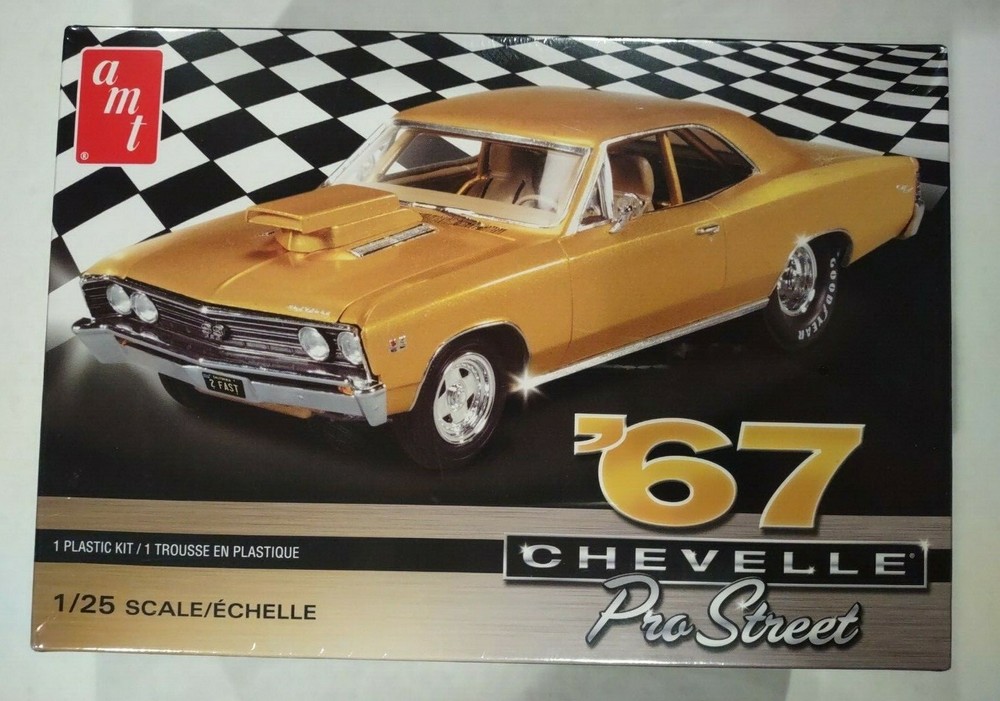 AMT 1967 Chevy Chevelle Pro Street 1/25 Model Kit AMT876/12 NEW NIB SEALED