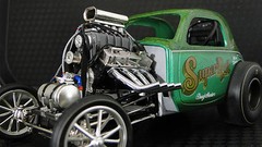 Hot Rod w Ford 1966 V8 Custom Built Dream Dragster Race Car Metal Body Model
