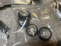 Chevy SSR Revell 85-7691 1:25 (complete, verified, started)