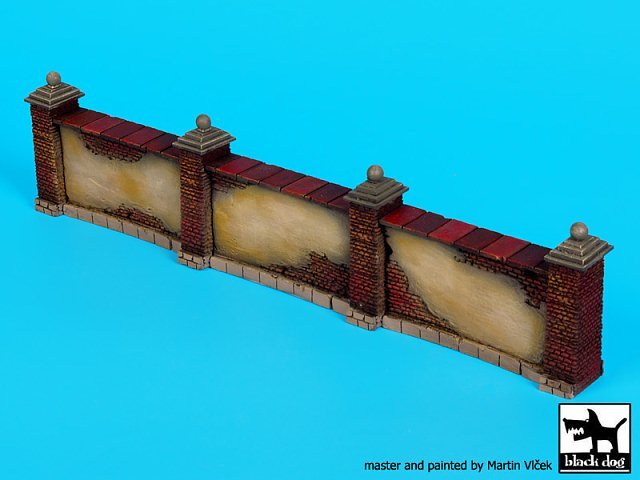 Black Dog 1/35 Brick Wall Section w/4 Brick Piers (total 24cm 9.45″ long) D35075