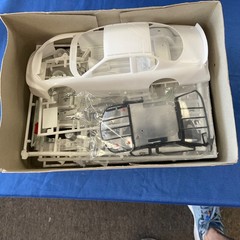 REVELL’S TONY STEWART THE HOME DEPOT 2005 Monte Carlo 1/25 KIT MODEL