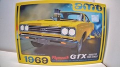 AMT 1969 Plymouth GTX Hardtop Pro Street 1/25 Scale Model Kit # 1180