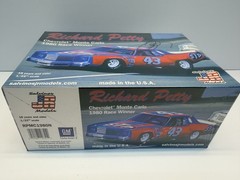 Salvino’s 1:24 #43 Richard Petty Monte Carlo STP 1980 Signed Sealed Model Kit