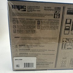 MPC 1988 Dodge Daytona Shelby Z 2 in 1 Model Kit 1/25 Scale Molded in White New