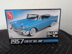 AMT-638 1957 Chevy Bel Air Model Car Scale 1:25 – Blue/White Skill 2 NEW/SEALED