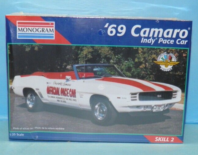 Monogram ’69 Camaro Indy Pace Car 1/25 Scale Model Kit Sealed