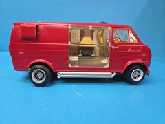 Vintage MPC 1-3062 1977 Ford Visible Van uilt-up Plastic Kit Project READ