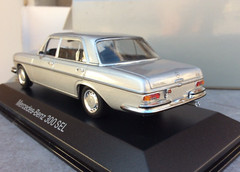 1/43 MINICHAMPS Mercedes 300 SEL, 1968 . fast sports sedan, silver mint+++!