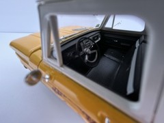 Revell 1966 Chevy Suburban 1:25 Scale (Built Model)