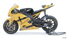 PLATZ BEEMAX 1/12 YAMAHA YZR-M1 2007 Plastic Model Kit BX13002