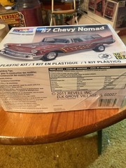 Revell Monogram Classic Cruiser 1957 Chevy Nomad 1:24 Scale Model Car Kit NEW