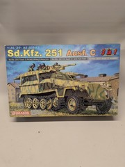 Dragon 6224 Sd.Kfz 251 Ausf. C Halftrck ’39 to ’45 Series 3 in 1 Scale 1:35