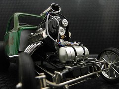Hot Rod w Ford 1966 V8 Custom Built Dream Dragster Race Car Metal Body Model