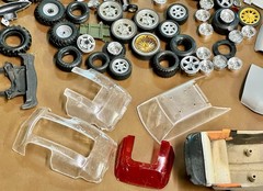 VINTAGE JUNKYARD LOT MODEL CAR TIRES WHEELS RAT ROD CAR PARTS PROJECT REPAIR