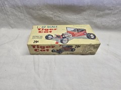 1/32 Scale Tiger Cat Box Only