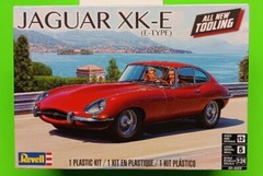 REVELL Jaguar XK-E Type Coupe 1/24 New Tool Wire Wheels Rubber Tires Knock Offs