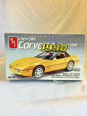 AMT CHEVROLET 1990 Corvette Convertible model kit NEW in FACTORY SEALED BOX