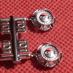 Pr Hubcaps 1967 Ford F-100 Pickup 1:25 Scale Model Car Part Moebius