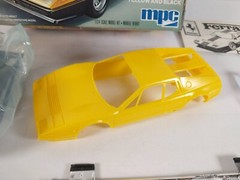 Ferrari Berlinetta Boxer MPC 1:24 Model Kit # 1-0556 Sealed Parts Bag