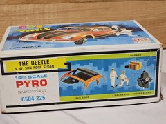 Vintage Pyro The Beetle V.W. Sun Roof Sedan, 1/25 model car kit, Build Started