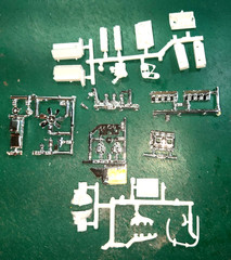 ASSORTED SPEED RACING ENGINE EQUIPMENT SALVAGED FROM A 1971 FORD MUSTANG MACH 1