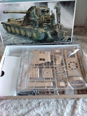 Trumpeter 05523 1:35 German PAK 44 Waffentrager Krupp 1 Model Kit. SEE PHOTOS